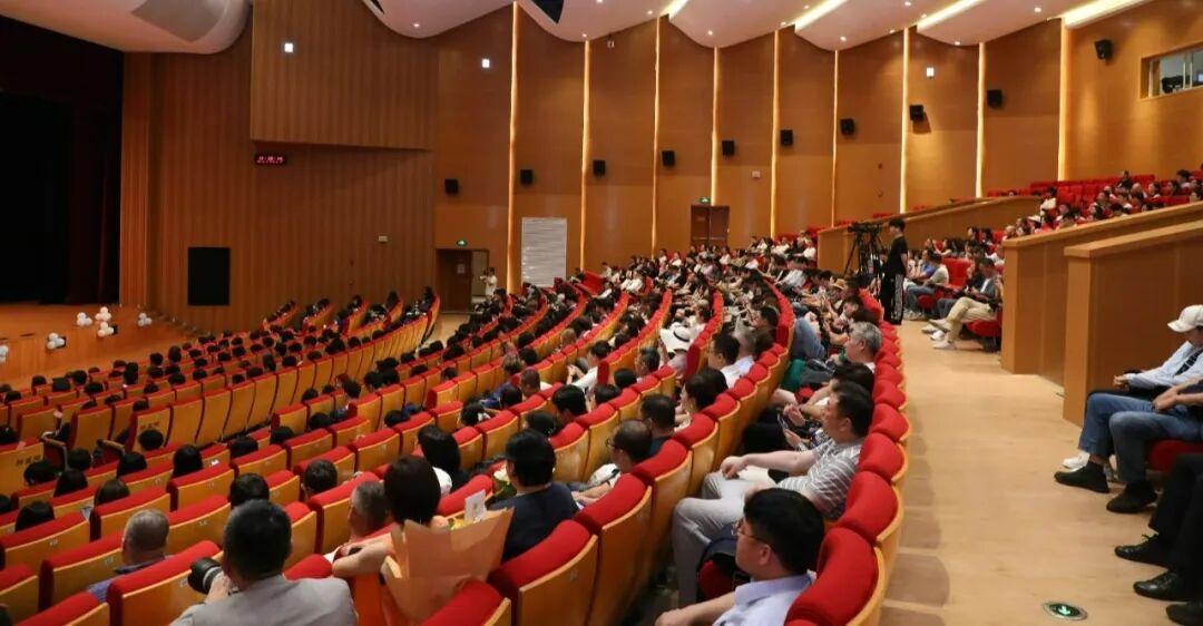 上实剑桥动态 | 教师代表在202...